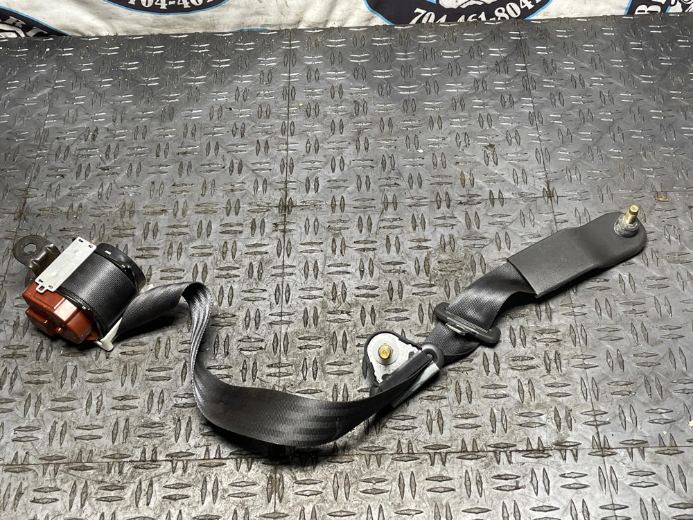 2003-04 Ford Mustang Mach One Driver Front LH Belt- FOR COUPE 19k Miles 296