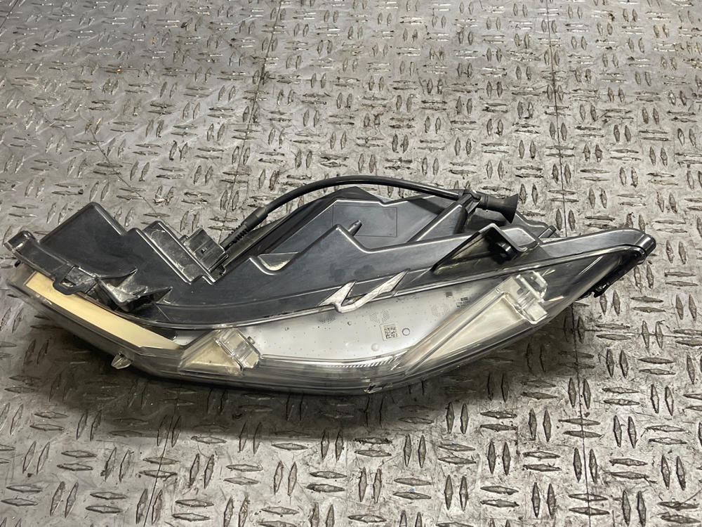 2018-23 Ford Mustang GT Driver LH Turn Signal/Fog Light 301