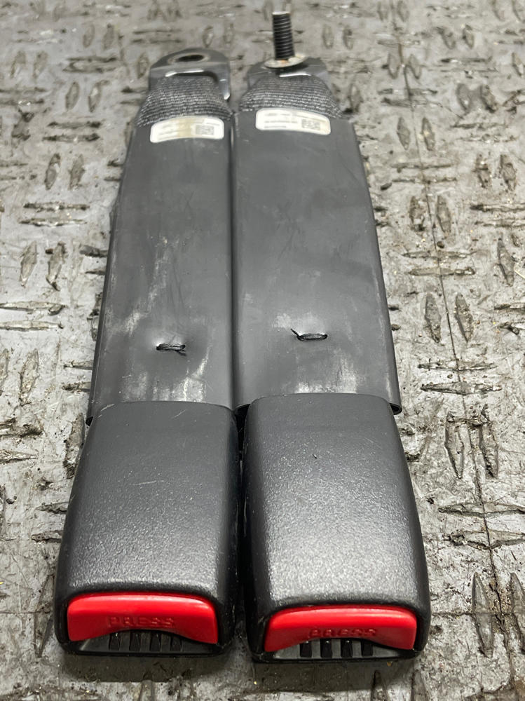 2015-17 Ford Mustang GT OEM Rear Seat Belt Pair- FOR CONVERTIBLE 312