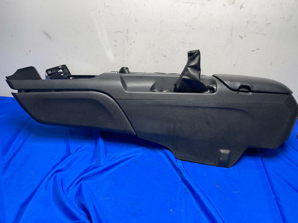2015-23 Ford Mustang Center Console Leather Carbon Fiber Insert Manual 165