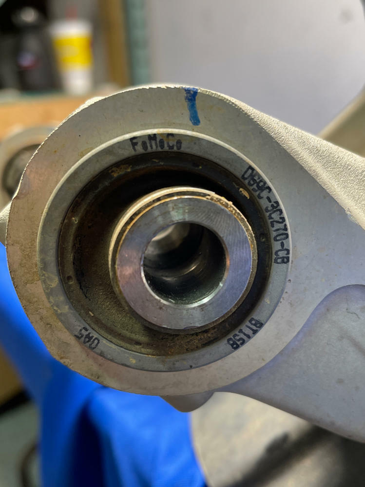 2018-23 Ford Mustang GT Passenger RH Spindle Hub 149