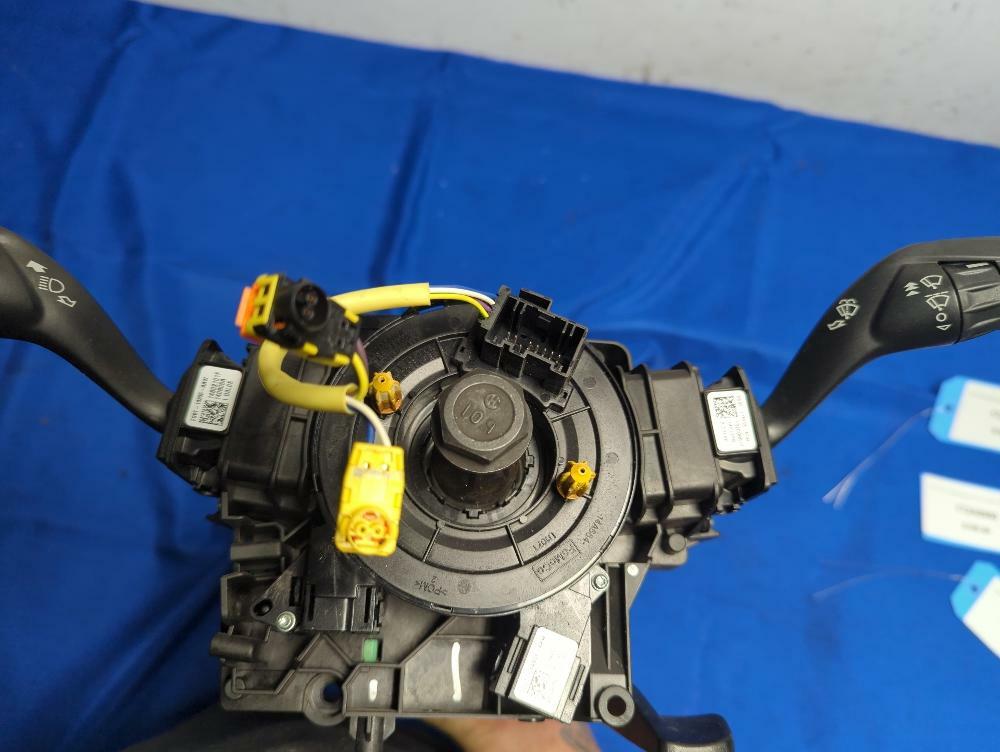 2015-17 Ford Mustang GT 5.0 Coyote Steering Column 172