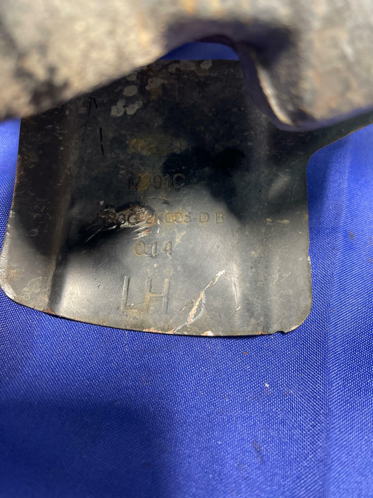 2015-17 Ford Mustang Front LH Spindle 172