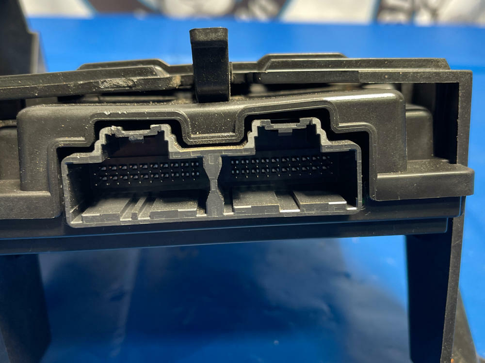 2018-23 Chevrolet Camaro ZL1 Camaro Keyless Entry Module 169
