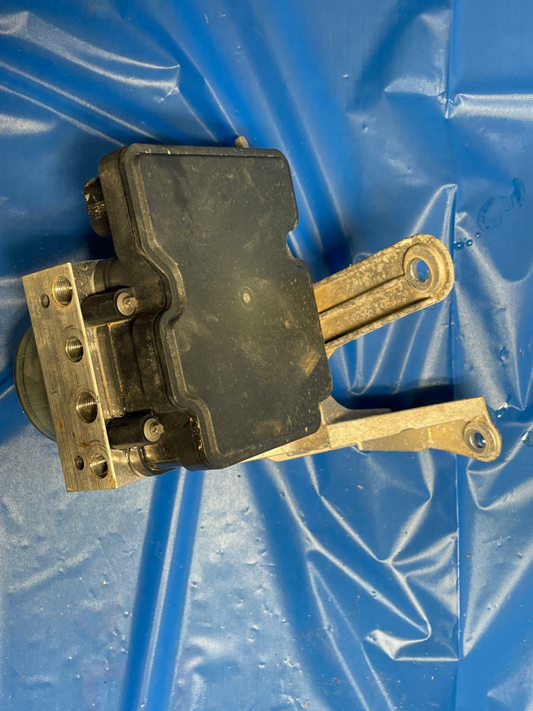 2018-23 Chevrolet Camaro ZL1 ABS Module 169