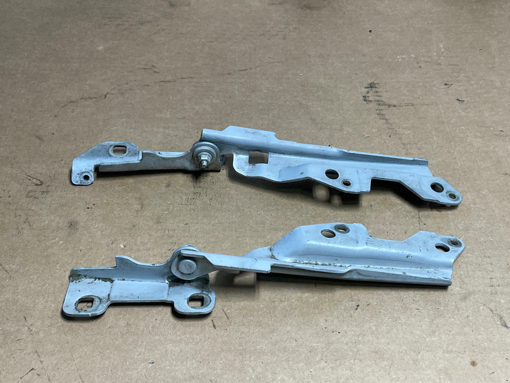 1999-04 Ford Mustang OEM Hood Hinges NP