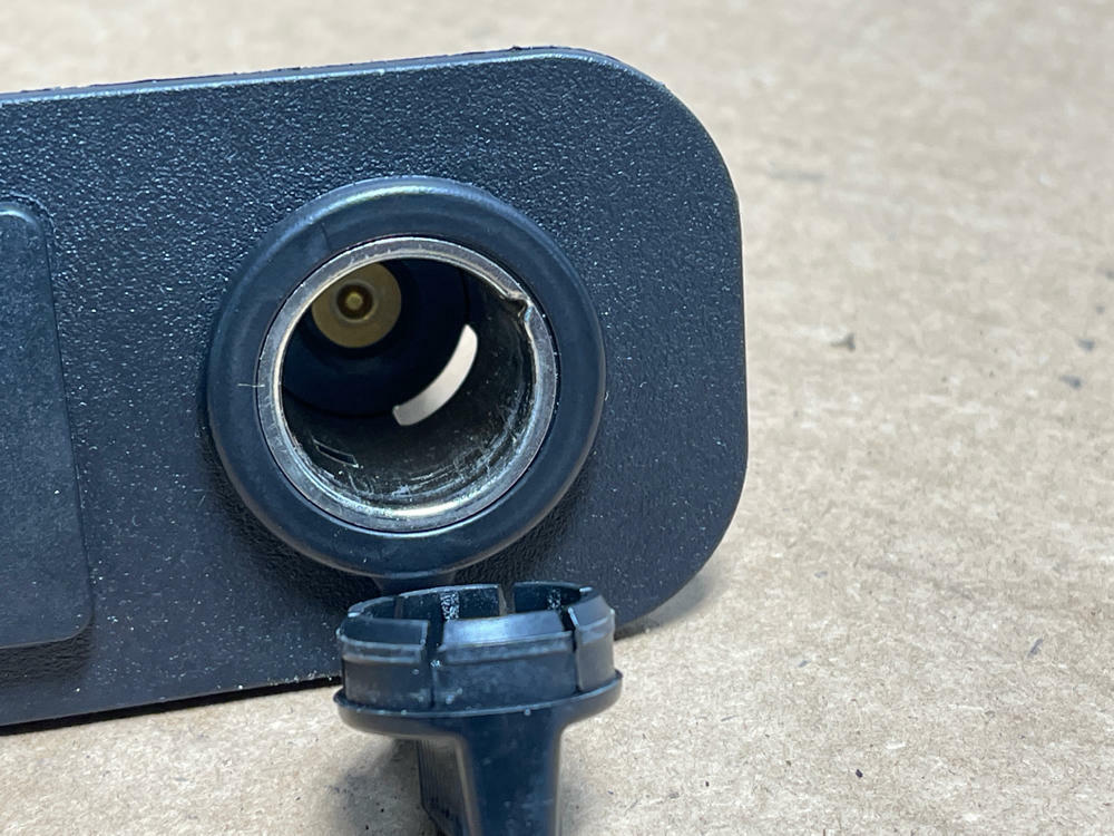 2018-23 Ford Mustang Entertainment Center Charging Block Bezel 195
