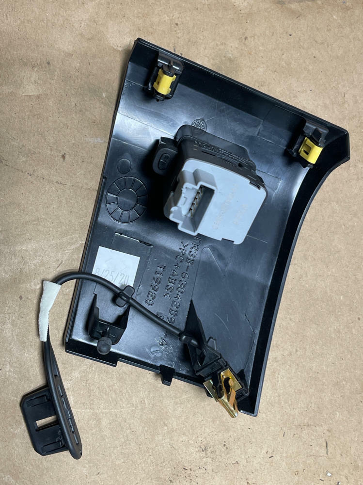 2018-23 Ford Mustang GT Fresh Air Nozzle 205
