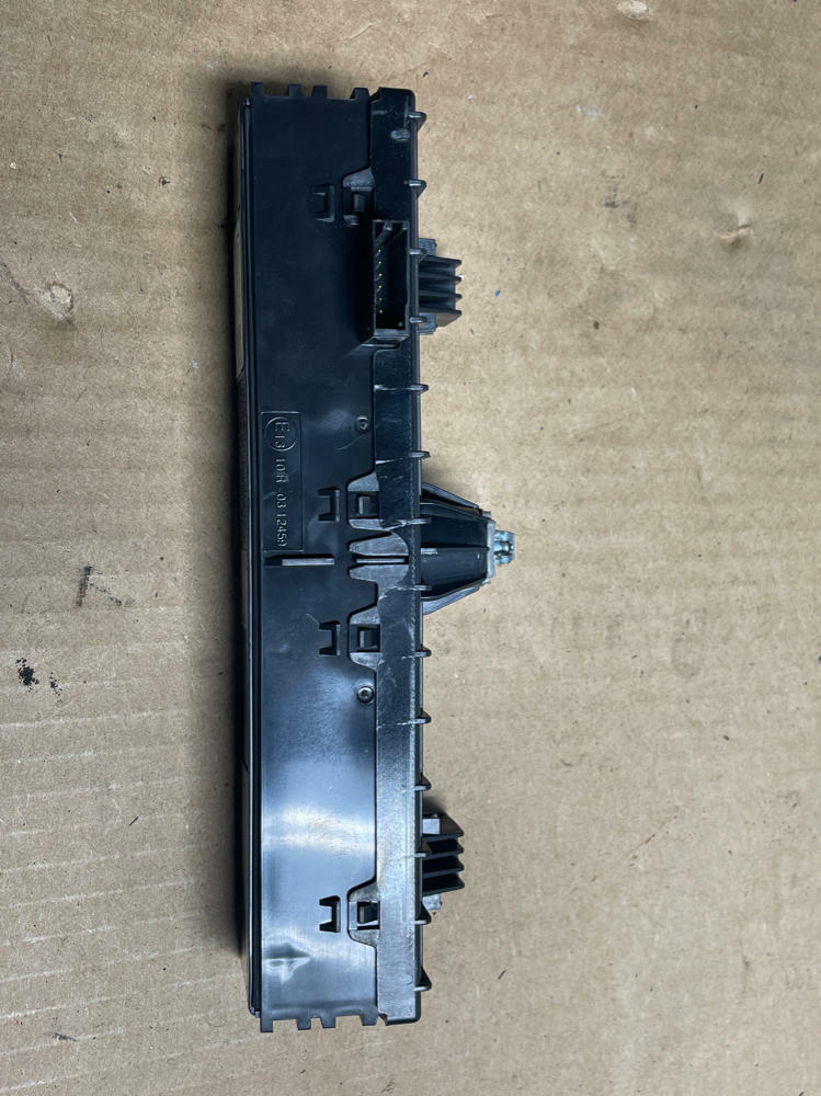 2015-17 Ford Mustang Smart Key Antenna Module 210