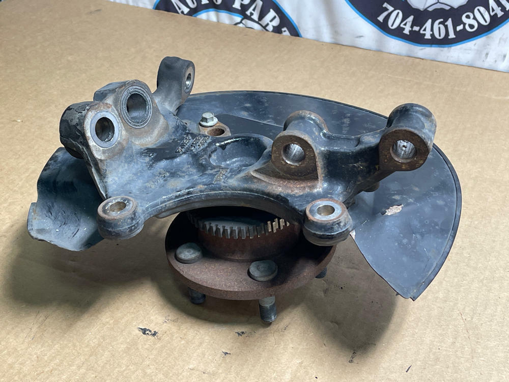 2015-17 Ford Mustang RH Passenger Spindle 210