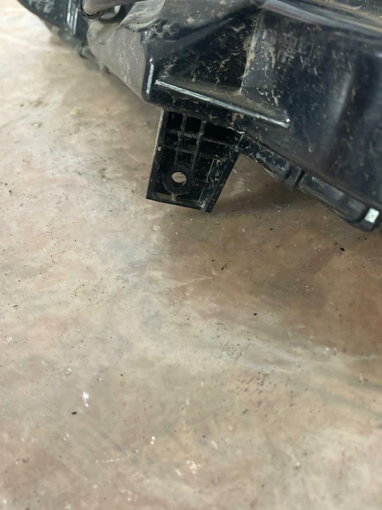 2018-23 Ford Mustang GT 5.0 Right Turn Signal Fog Light 223