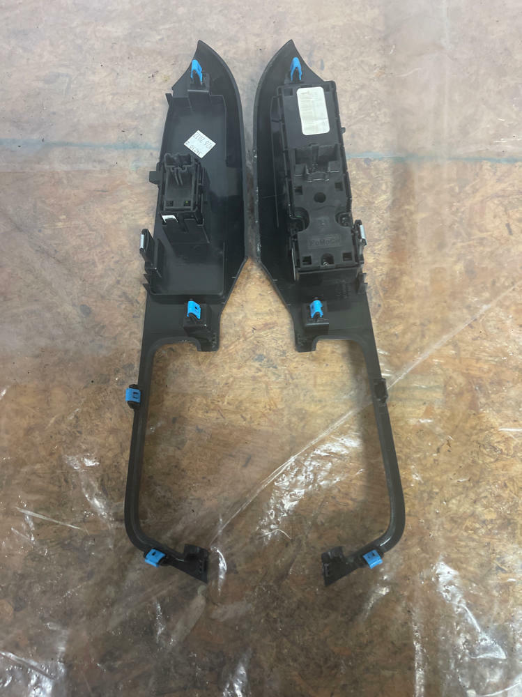 2015-17 Ford Mustang Door Window Switches & Bezels Panels 248