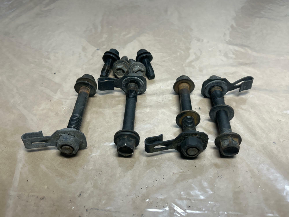 2003-04 Ford Mustang SVT Cobra OEM K-Member Hardware Low Miles 270