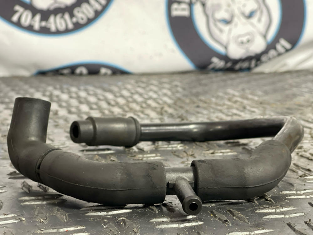 2003-04 Ford Mustang SVT Cobra Lower Intake Vaccuum Line 272