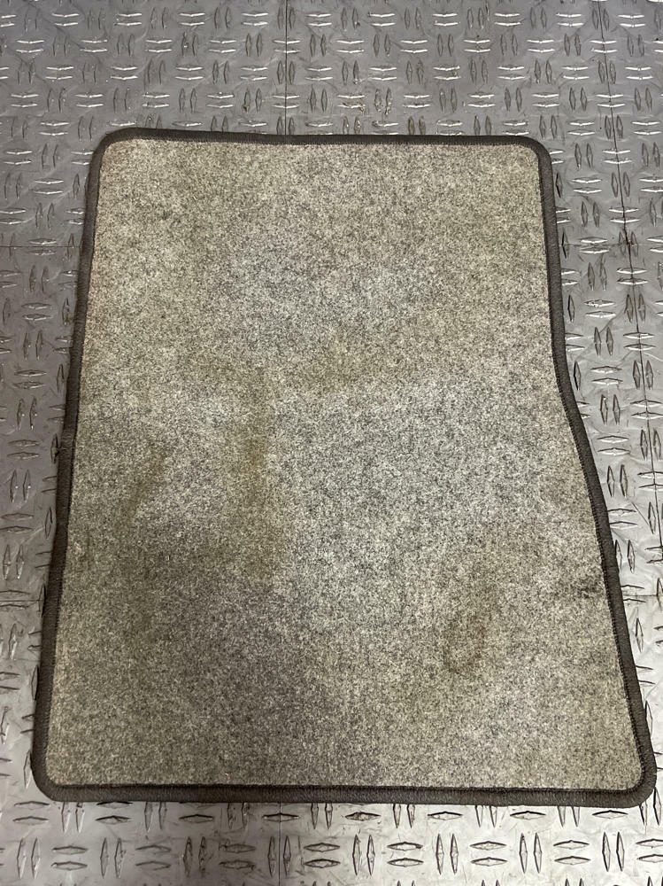 2011-12 Ford Mustang Floor Mat Set Low Mile Car 266