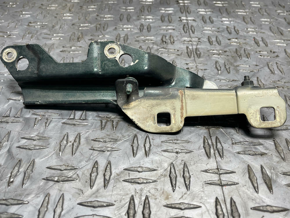 1999-04 Ford Mustang GT/Bullitt OEM Hood Hinges Pair (Code PX) 271