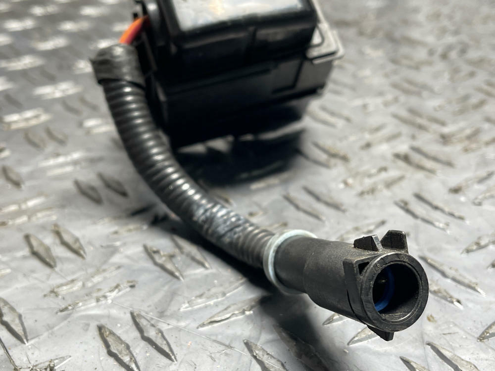 1999-04 Ford Mustang GT Fan Relay Module 282