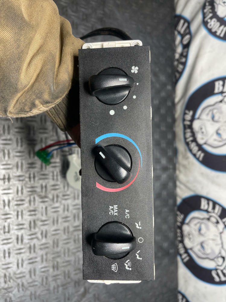 2003-04 Ford Mustang SVT Cobra HVAC Control Panel 288