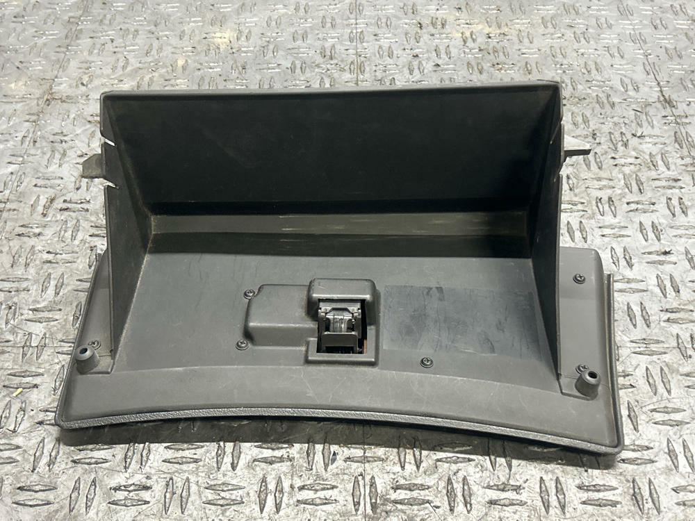 2003-04 Ford Mustang SVT Cobra Interior Glovebox 295