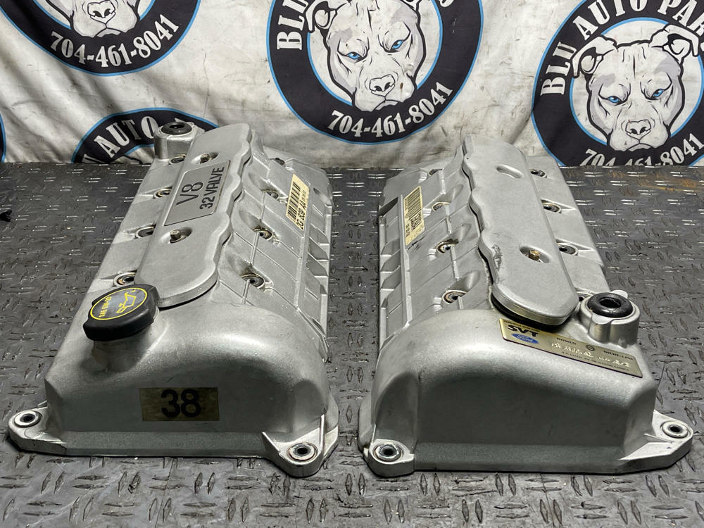 2003-04 Ford Mustang SVT Cobra Valve Covers 36K Miles 305