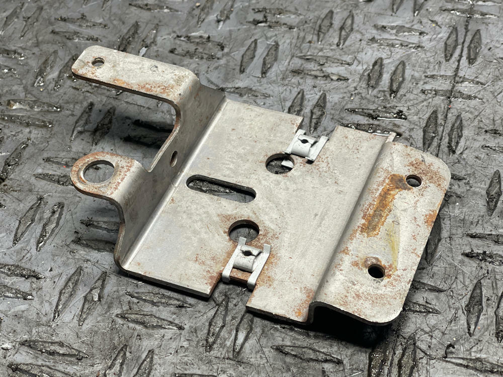 2003-04 Ford Mustang SVT Cobra Center Console Mounting Bracket 295