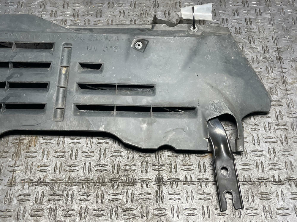 2011-14 Ford Mustang GT Under Engine Splash Sheild 32k Miles 311
