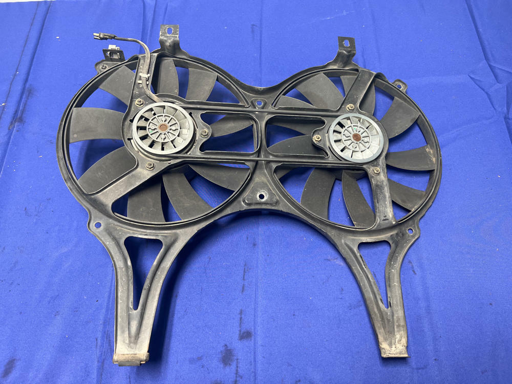 1999-02 Mercedes Benz W210 E55 AMG Auxiliary Fan Assembly ACM 094