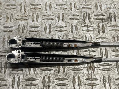 1987-93 Ford Mustang OEM Wiper Arms Pair 289