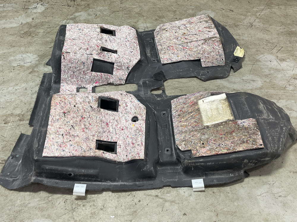 2003-04 Ford Mustang Mach One OEM Dark Charcoal Carpet 19k Miles 296