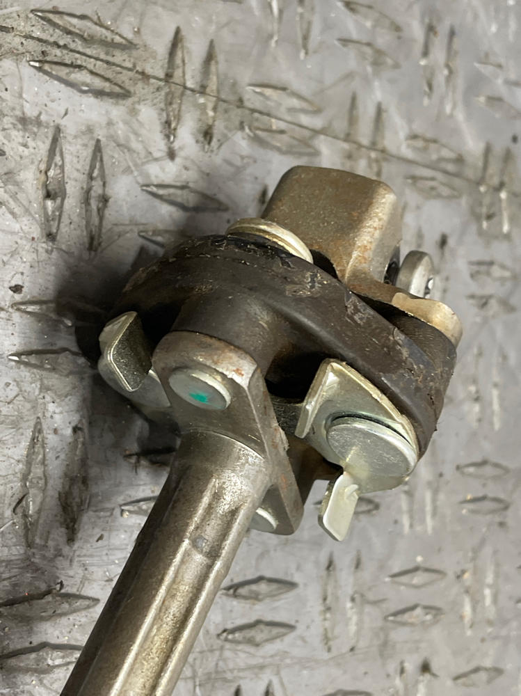 2015-17 Ford Mustang GT OEM Steering Shaft 312