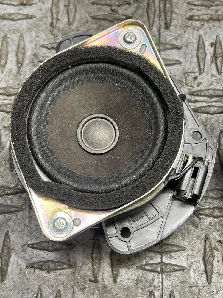 2015-17 Ford Mustang GT Door Tweeter Speaker Pair 312