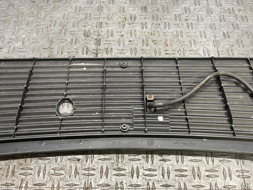 1987-93 Ford Mustang OEM Upper Wiper Cowl Panel 289