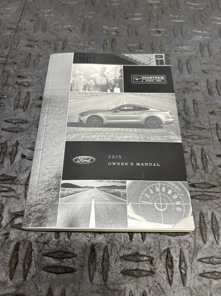 2015 Ford Mustang GT Owners Manual/Press Kit 312