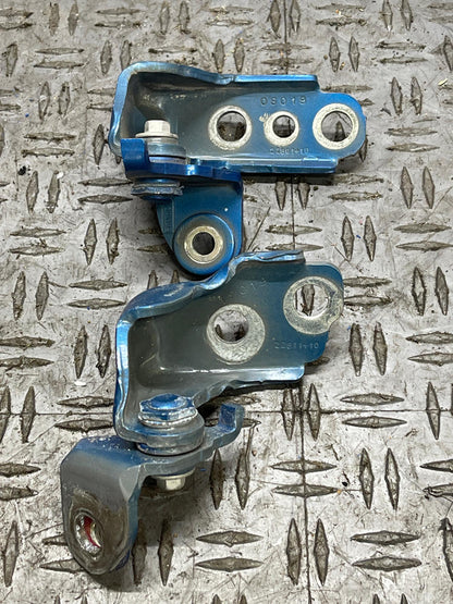 2018-23 Ford Mustang GT Passenger RH Door Hinges Pair- Paint Code E7 301