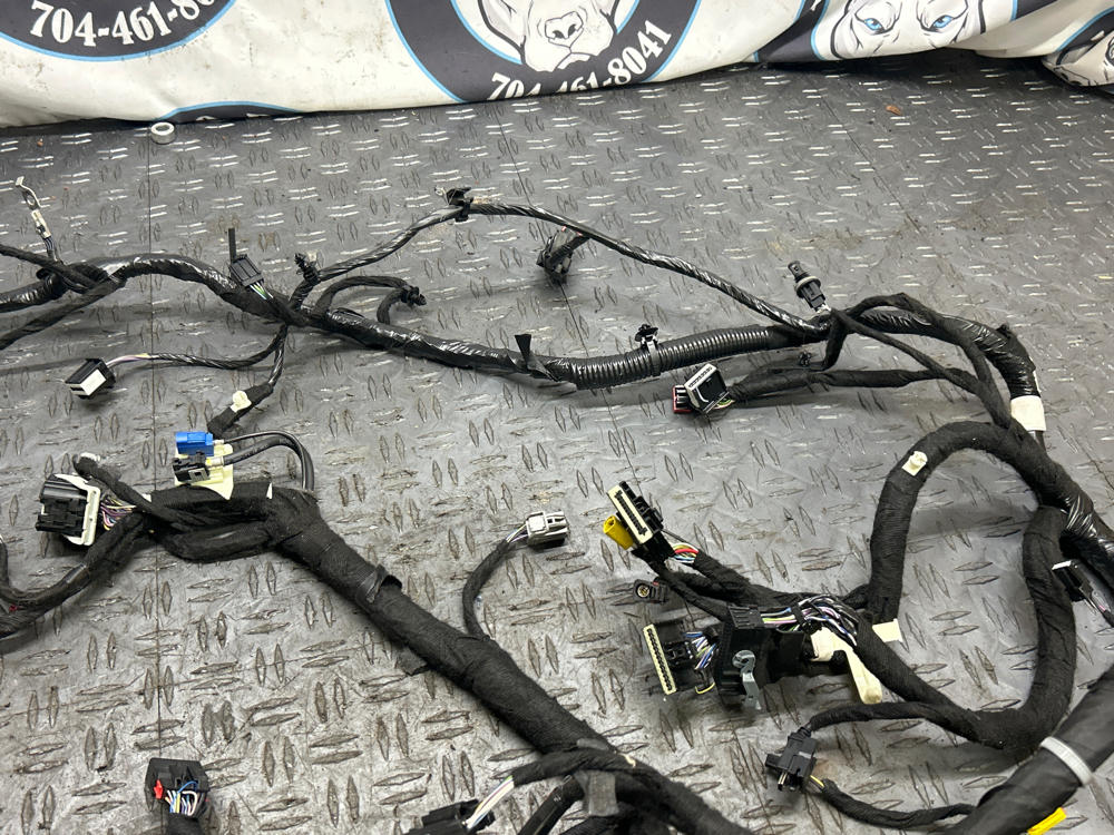 2015-17 Ford Mustang GT Premium Dash Harness (FR3T-14401-FD) 312