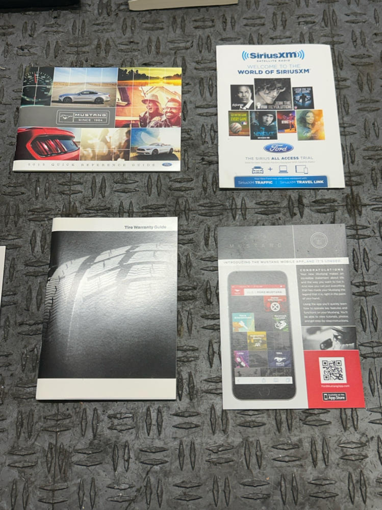 2015 Ford Mustang GT Owners Manual/Press Kit 312