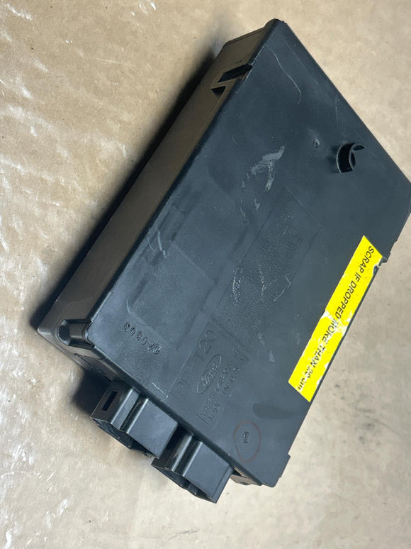 2003-04 Ford Mustang SVT Cobra GEM Module 235