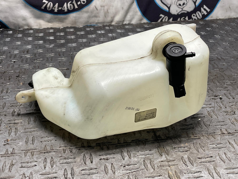 2003-04 Ford Mustang Mach One OEM Windshield Wiper Reservoir 19k Miles 296
