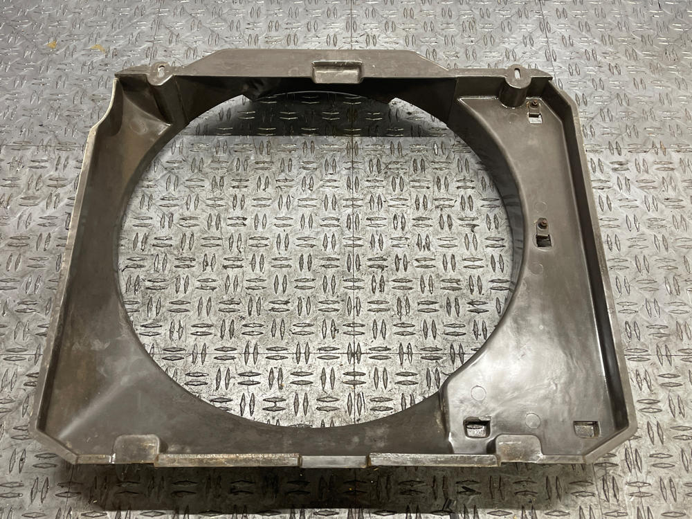 1987-93 Ford Mustang OEM Fan Shroud 117k Miles 289