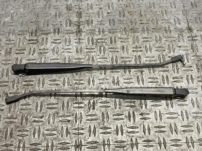 1987-93 Ford Mustang OEM Wiper Arms Pair 289