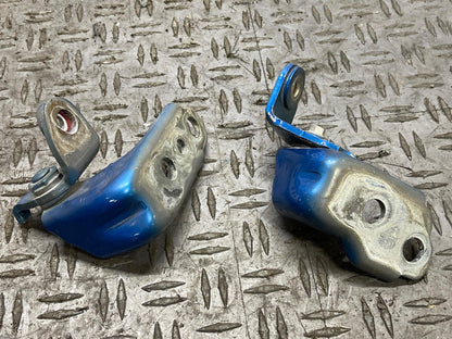 2018-23 Ford Mustang GT Passenger RH Door Hinges Pair- Paint Code E7 301