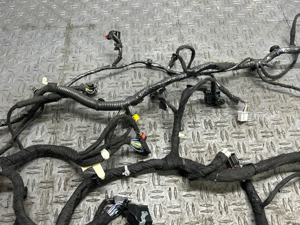 2015-17 Ford Mustang GT Premium Dash Harness (FR3T-14401-FD) 312