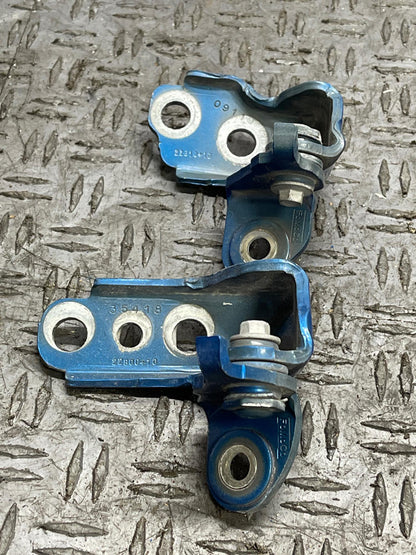 2018-23 Ford Mustang GT Driver LH Door Hinges Pair- Paint Code E7 301