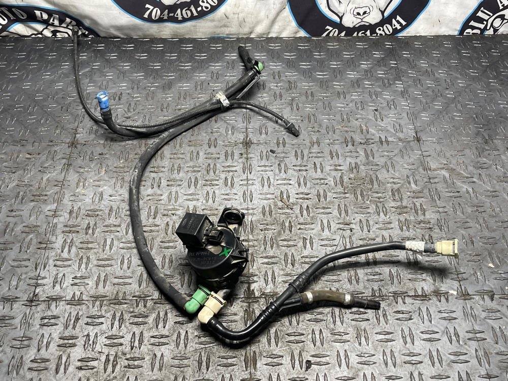 2003-04 Ford Mustang Mach One PCV Assembly w/ Lines 19k Miles 296
