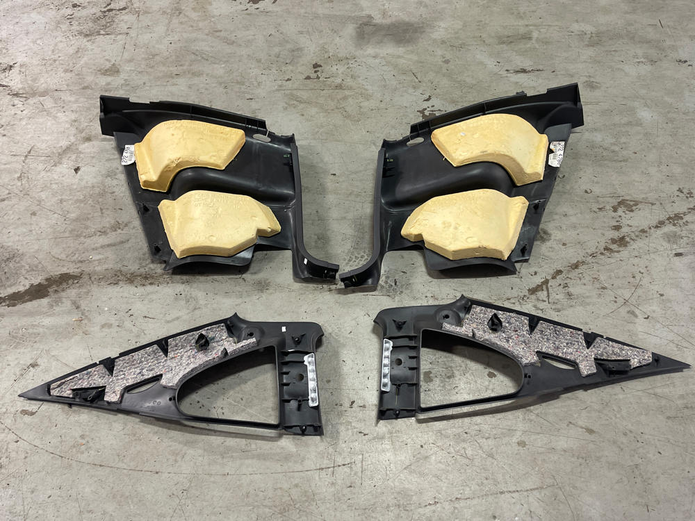 2003-04 Ford Mustang Mach One Rear Plastics Set 296