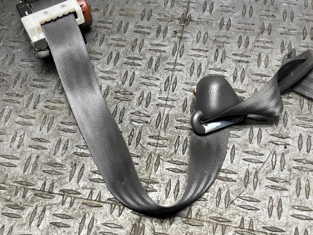 2003-04 Ford Mustang Mach One Driver Front LH Belt- FOR COUPE 19k Miles 296