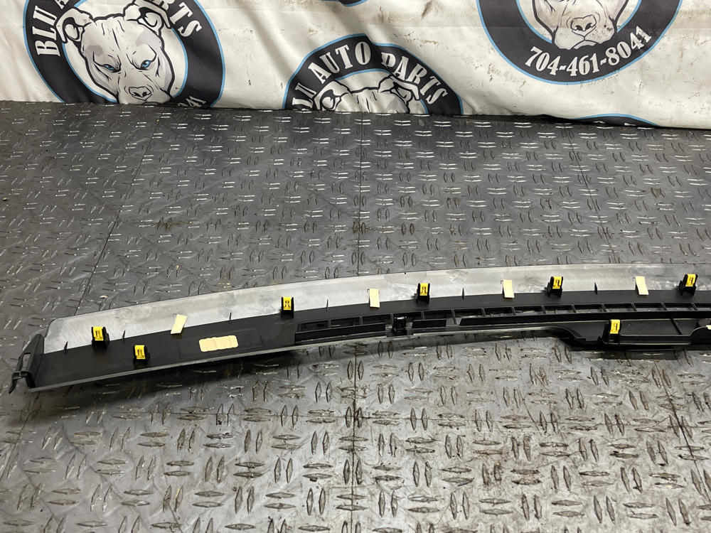 2018-23 Ford Mustang GT Dash Defroster Vent 301