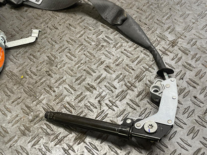 2015-17 Ford Mustang GT OEM Driver Front LH Seat Belt- CONVERTIBLE 312