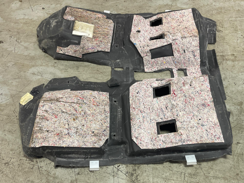 2003-04 Ford Mustang Mach One OEM Dark Charcoal Carpet 19k Miles 296