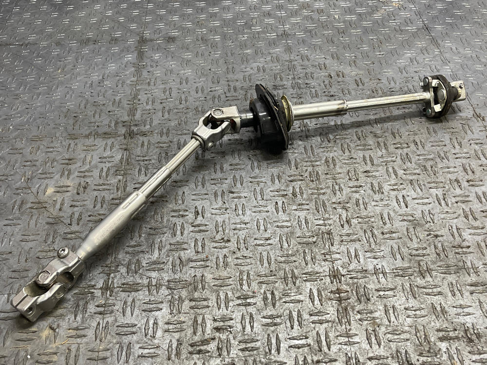 2015-17 Ford Mustang GT OEM Steering Shaft 312